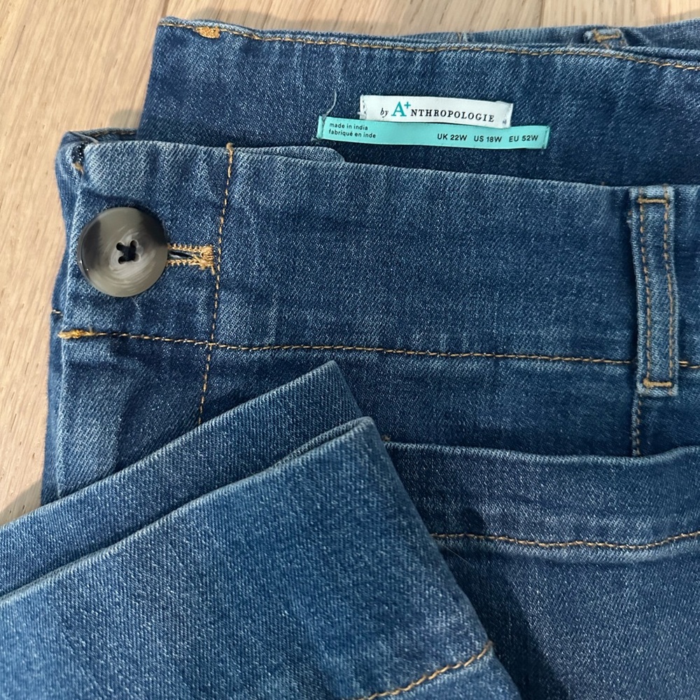 The Skipper Cropped wide Leg Jean